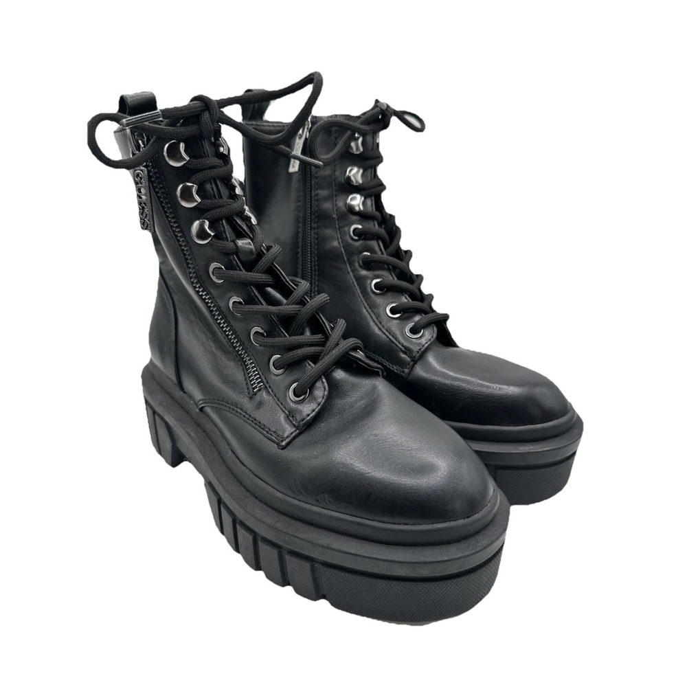 NEW GUESS Women's Fearne Lug Sole Lace Up Bootie Combat Boots. Black Size 5